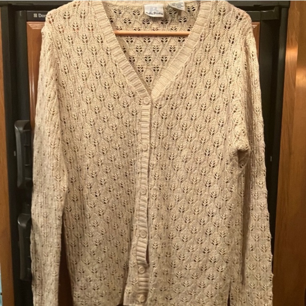 Bobbie Brooks Button Front Cardigan Cream colored, Size XL